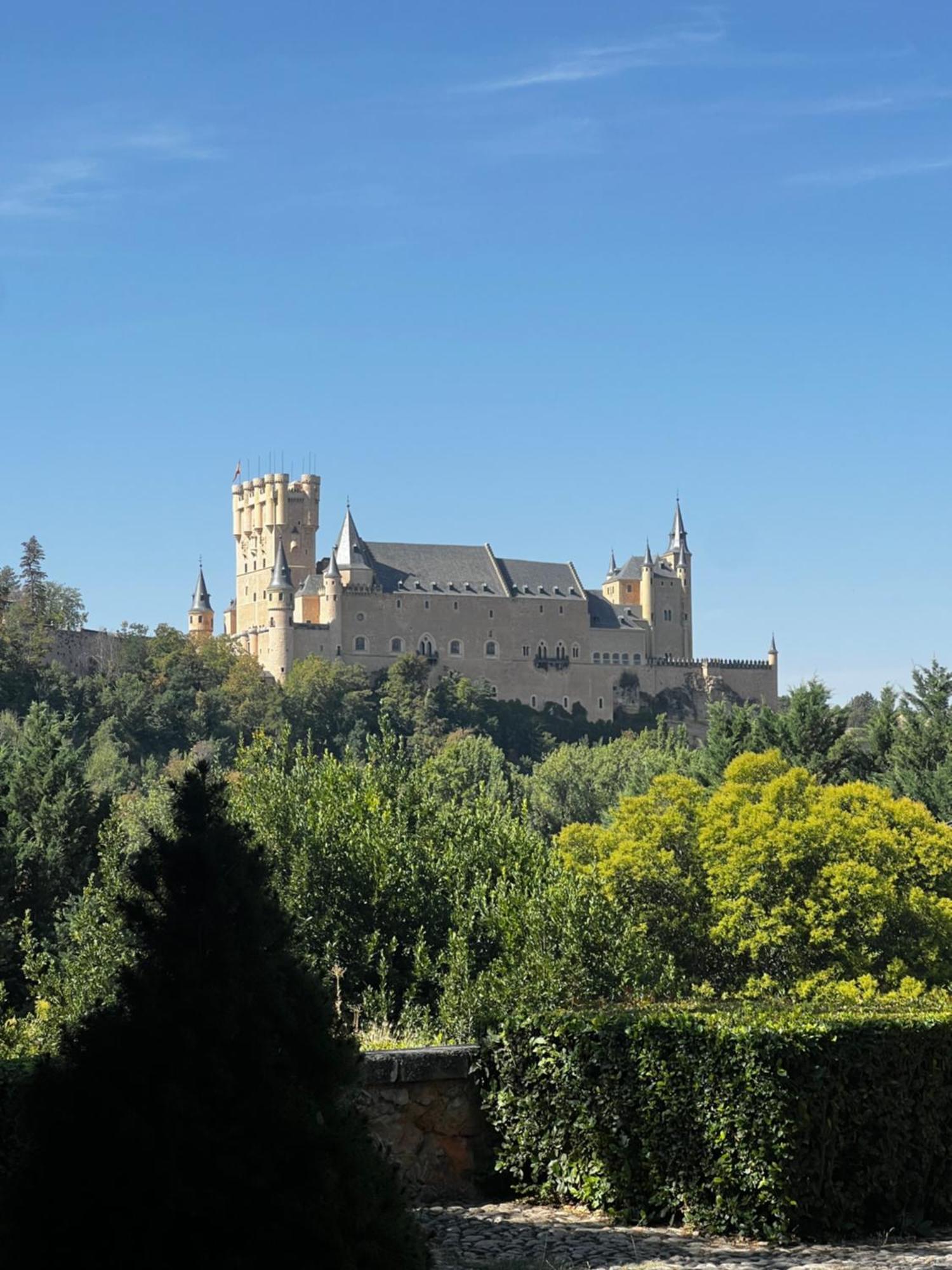 Hostal Juan Bravo Segovia Exterior photo